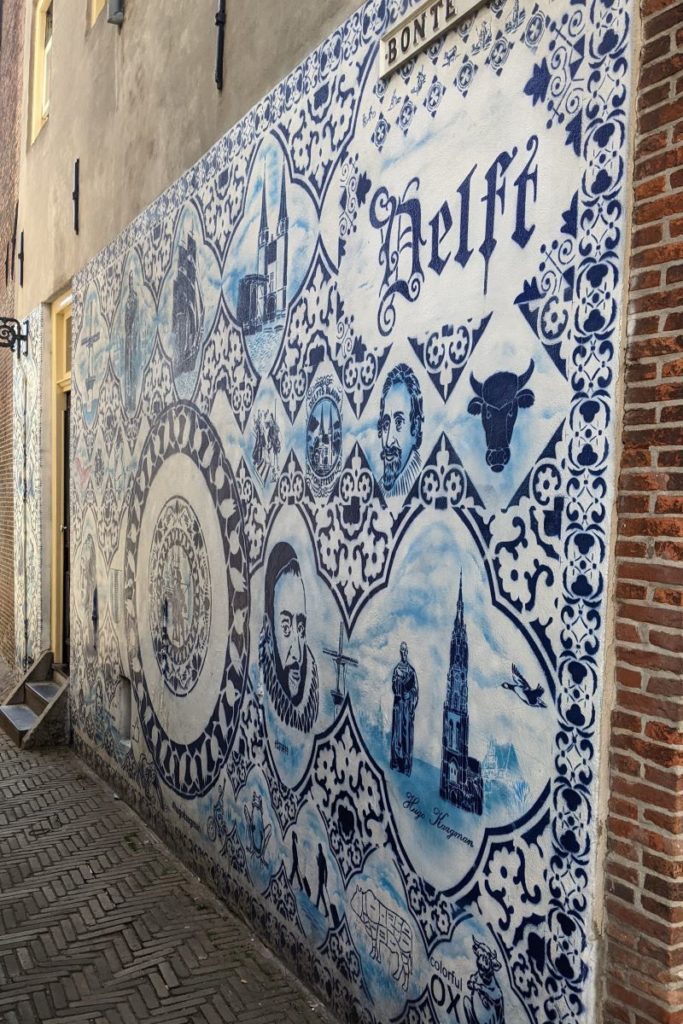 Mural in the style of Delft porcelain in Delft, Netherlands